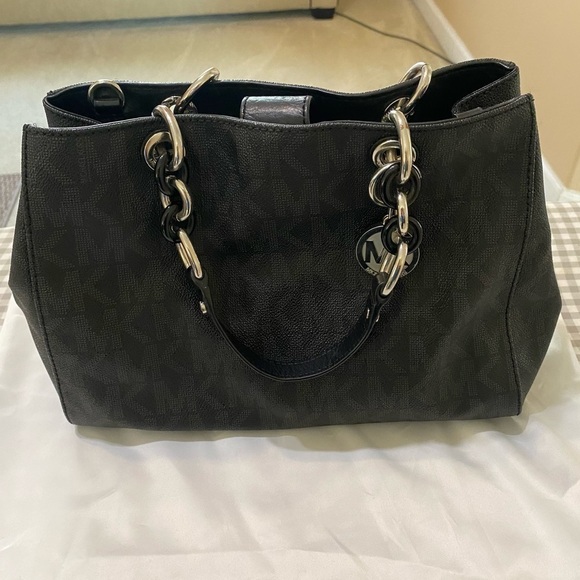 Michael Kors Cynthia Logo Black Leather Medium Sachel Bag Silver Black Hardware‎ - Picture 6 of 15